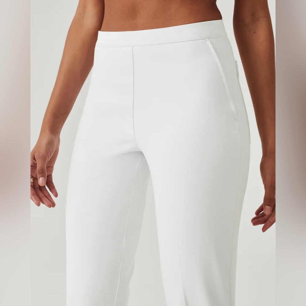 NWT! SPANX Slim Straight Pant Classic White Avail sizes: Small Tall, XL tall - Picture 2 of 12